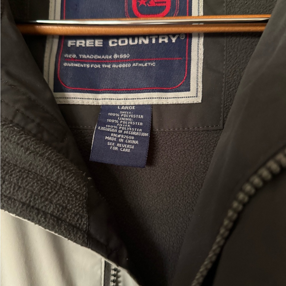 Men's Black and Gray Jacket - Picture 4 of 5